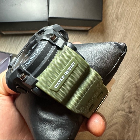 Activa X Invicta Digital Men's Watch - 56mm, Green (ACW8020-003) - Picture 7 of 10